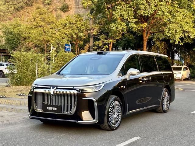 Certificated Pre-Owned VOYAH Dreamer PHEV 2025 AWD Flagship Qiankun Edition -u21777170