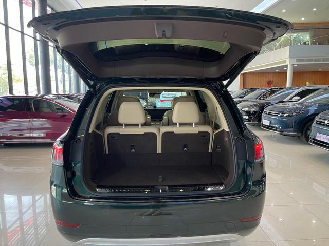 Certificated Pre-Owned Wenjie M9 2024 Extended Range Max Six-Seater Edition -u21763066