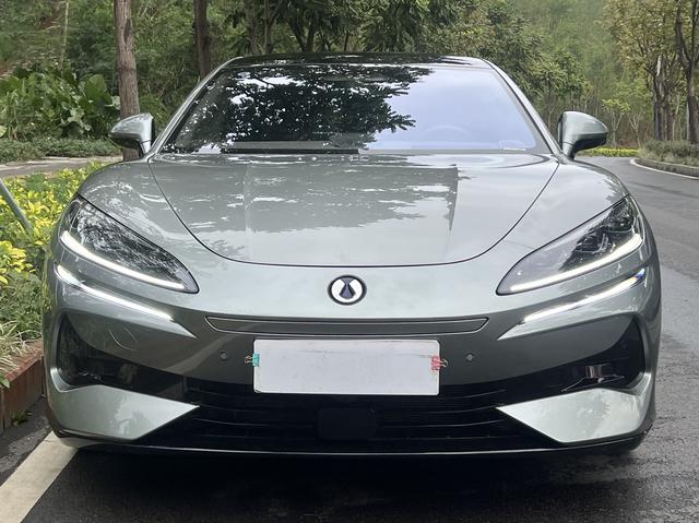 Certificated Pre-Owned Denza Z9GT DM 2024 Edition 1100 4WD Max Version -u22095748