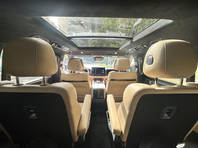 Certificated Pre-Owned Formula Leopard 8 2025 Brave and Wise Flagship Edition 6-Seater -u22097839