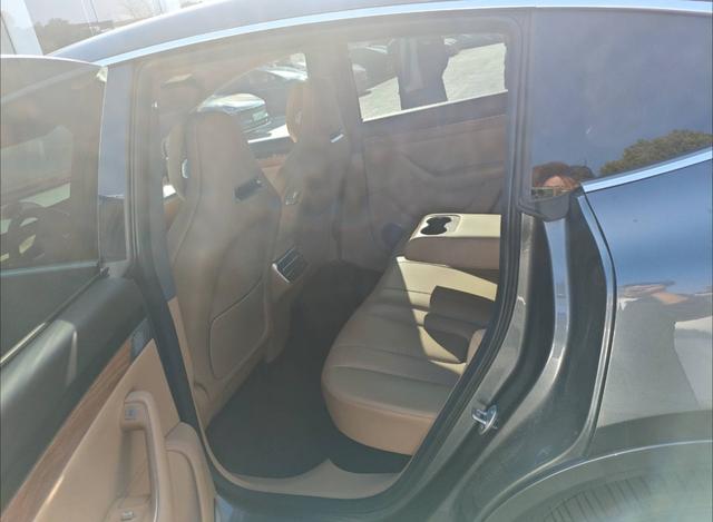 Certificated Pre-Owned Zhijie R7 2025 Extended Range 53.4kWh Ultra Four-Wheel Drive Version -u22100681