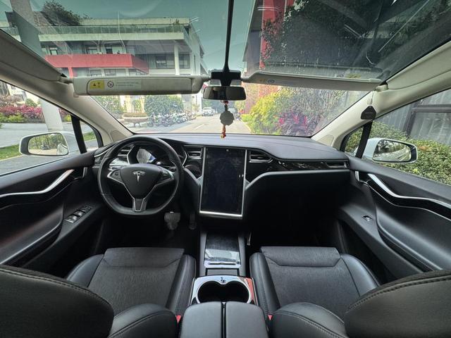 Pre-Owned Tesla Model X 2016 Model 90D