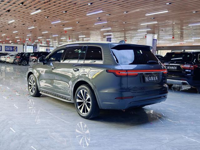 Pre-Owned Li ONE 2020 Extended - Range 6 - Seat Edition