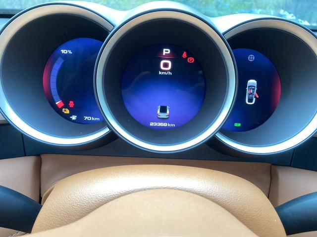 Pre-Owned Ora Lightning Cat 2022 Model 555km Premium Version