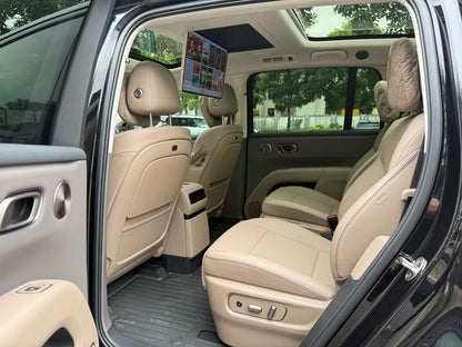 Pre-Owned Li Auto i8 2025 Standard Version