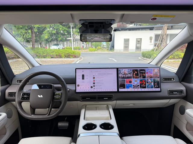 Pre-Owned Li Auto MEGA 2024 Ultra Version