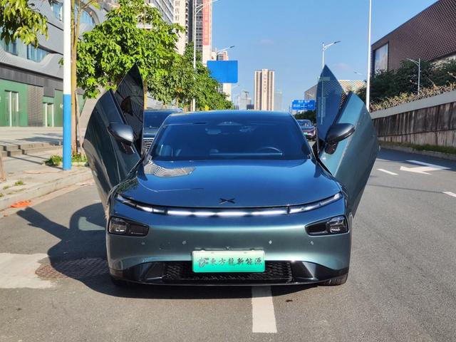 Pre-Owned XPeng P7 2023 Model P7i 610 Pengyi Performance Version