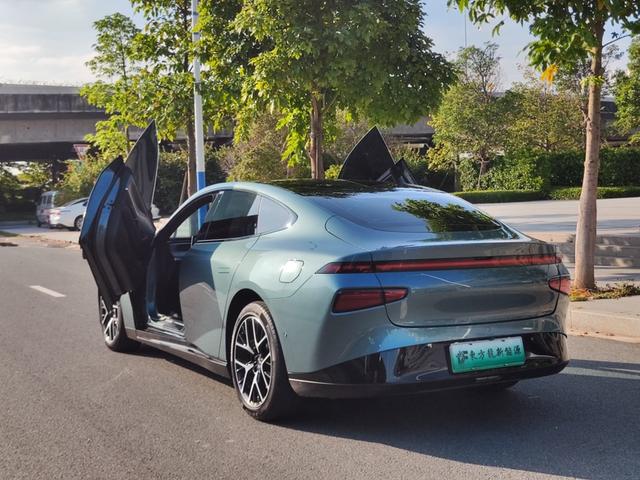 Pre-Owned XPeng P7 2023 Model P7i 610 Pengyi Performance Version