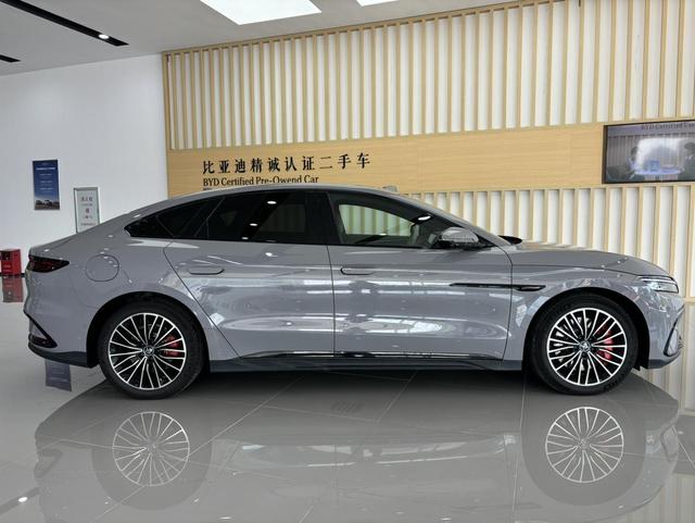Pre-Owned BYD Han EV 2025 Model 701KM LiDAR Intelligent Driving Version