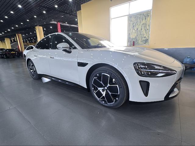 Pre-Owned Xiaomi SU7 2024 Rear-Wheel Drive Standard Long-Range Version