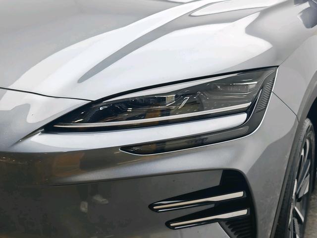 Pre-Owned BYD Song PLUS EV 2025 520KM Luxury Edition