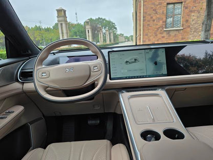 Pre - Owned XPENG G9 2025 Model 680 Long - Range Four - Wheel Drive Max