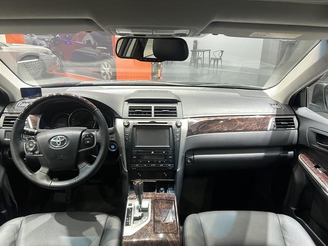 Certificated Used GAC Toyota Camry 2015 Model 2.5G Luxury Navigation Edition