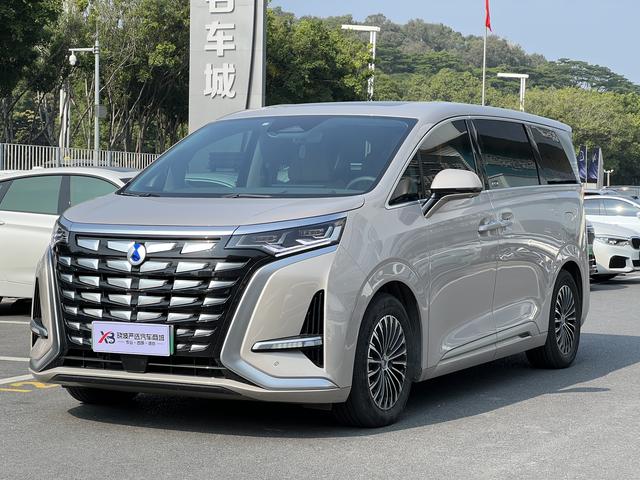 Certificated Used Denza D9 DM 2022 Edition 970 Four-wheel Drive Honor Version