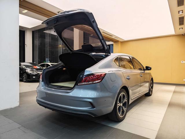 Certificated Used MG6 PHEV 2018 Edition 45T E-Drive Intelligent Hybrid Pilot Super Internet Version