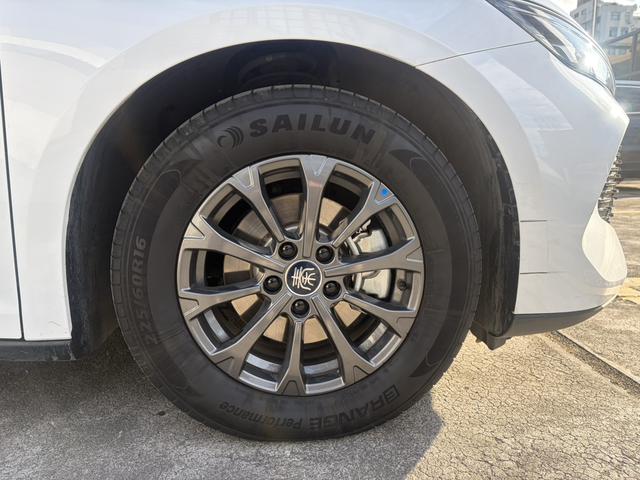 Certificated Used BYD Qin L DM 2024 DM-i 80KM Leading Edition