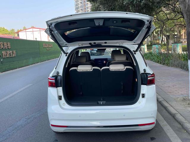 Certificated Used BYD Song MAX DM 2022 DM-i 105KM Executive Edition