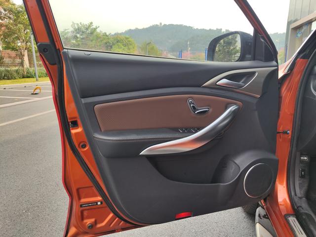 Certificated Used BYD Song DM 2017 1.5TID Full-time Four-wheel Drive Prestige Edition