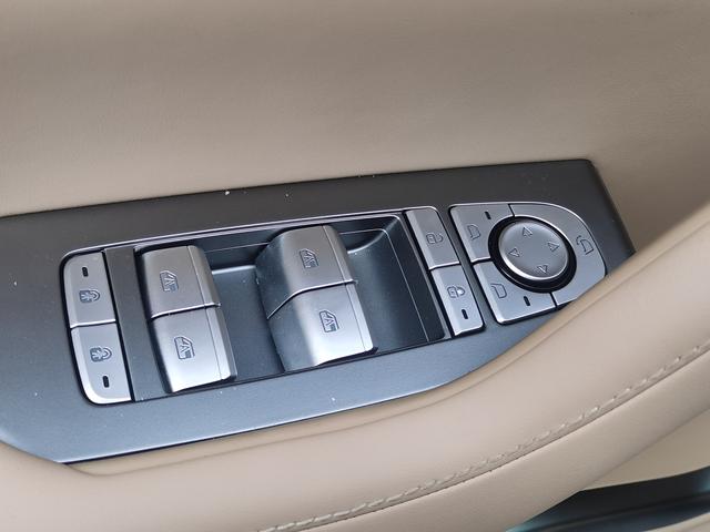 Certificated Used Formula Leopard 8 2025 Smart And Brave Flagship Edition 7-Seater