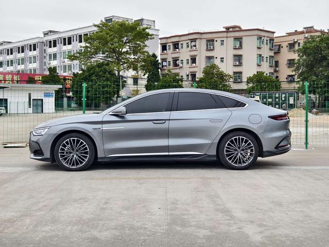 Certificated Used BYD Han DM 2022 DM-i 121KM Honor Edition