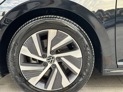 Certificated Used SAIC Volkswagen Passat PHEV 2023 430PHEV Hybrid Luxury Edition