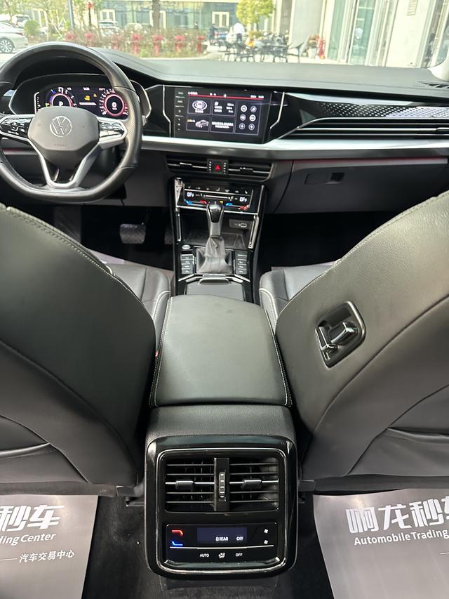 Certificated Used SAIC Volkswagen Passat PHEV 2023 430PHEV Hybrid Luxury Edition