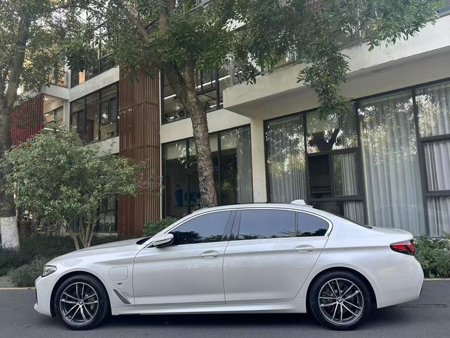 Certificated Used BMW 5 Series PHEV 2021 535Le Luxury Package