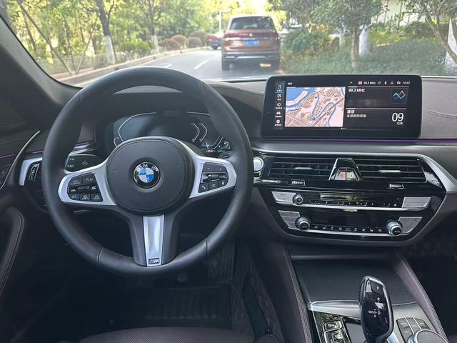 Certificated Used BMW 5 Series PHEV 2021 535Le Luxury Package