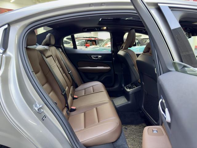 Certificated Used Volvo S60 PHEV 2022 T8 E-Drive Hybrid AWD Inscription Luxury Edition