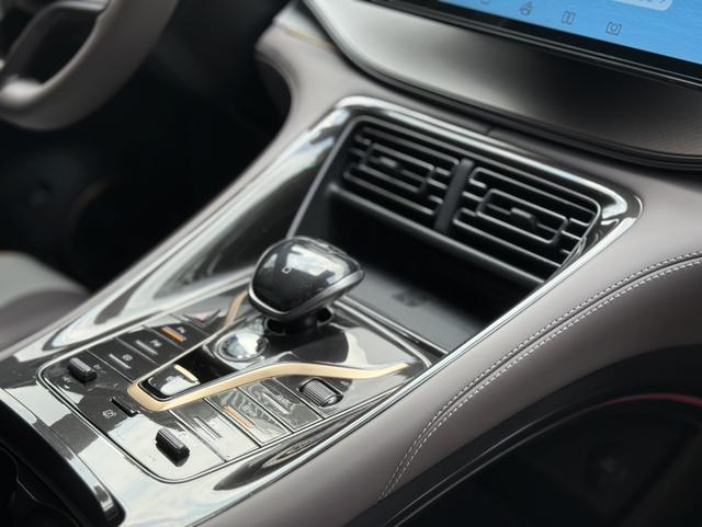 Certificated Used BYD Frigate 07 2023 DM-i 205KM Flagship