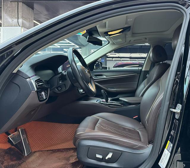 Certificated Used BMW 5 Series PHEV 2019 Restyled 530Le Luxury Package