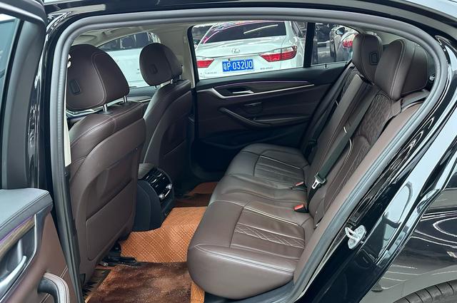 Certificated Used BMW 5 Series PHEV 2019 Restyled 530Le Luxury Package