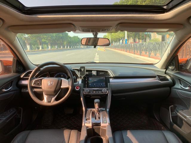 Certificated Used Dongfeng Honda Civic 2016 220TURBO CVT Luxury Edition