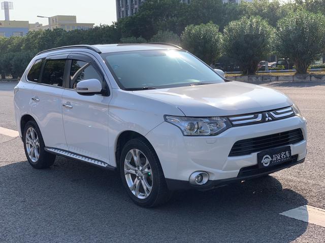 Certificated Used Mitsubishi Outlander 2014 2.4L 4WD Luxury Super Value Edition 5 Seats