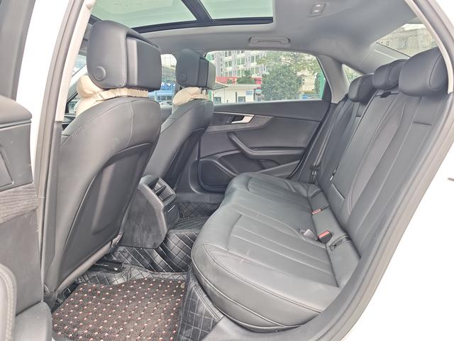 Certificated Used FAW-Audi A4L 2022 40 TFSI Fashion Zhiya Type