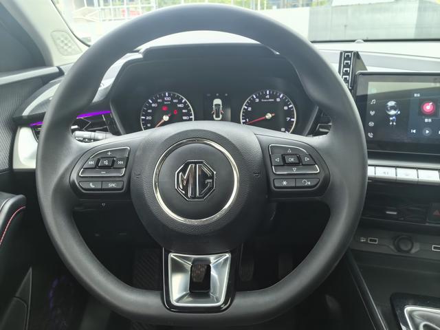 Certificated Used Roewe MG5 2022 180DVVT Manual Youth Fashion Edition