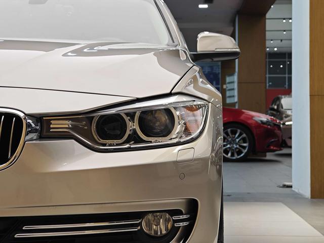 Certificated Used BMW 3 Series 2014 Model 320Li Luxury Design Package