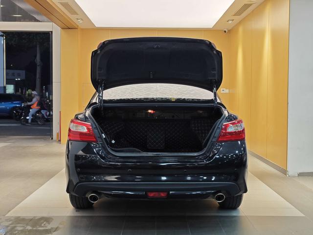 Certificated Used Dongfeng Nissan Teana 2018 2.0L XL Zhijin Version