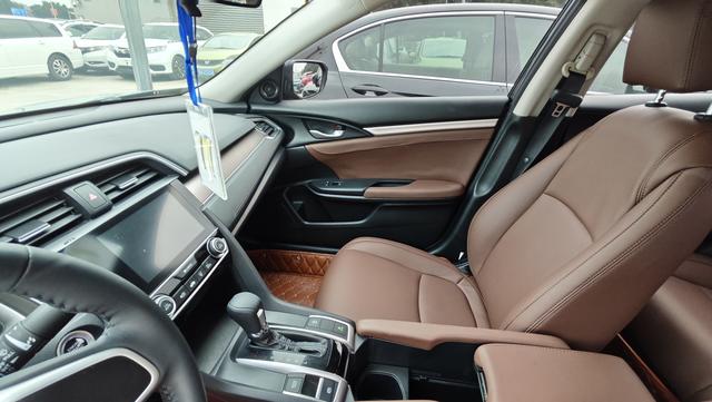 Certificated Used Dongfeng Honda Civic 2016 220Turbo CVT Premium