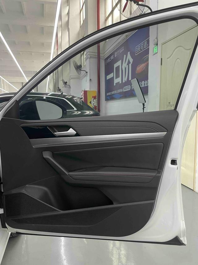 Certificated Used SAIC Volkswagen Lavida 2023 200TSI DSG Starry Sky Manyi Edition