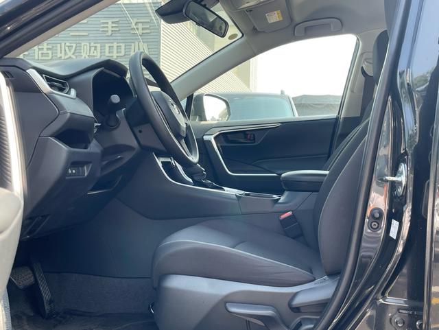 Certificated Used FAW Toyota RAV4 Rongfang 2023 2.0L CVT 2WD Urban Edition