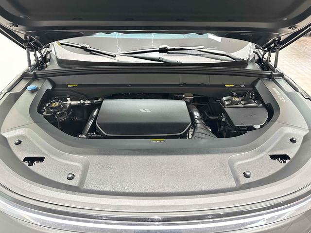 Certificated Pre-Owned Li Auto L9 2024 Ultra Edition -u21592703