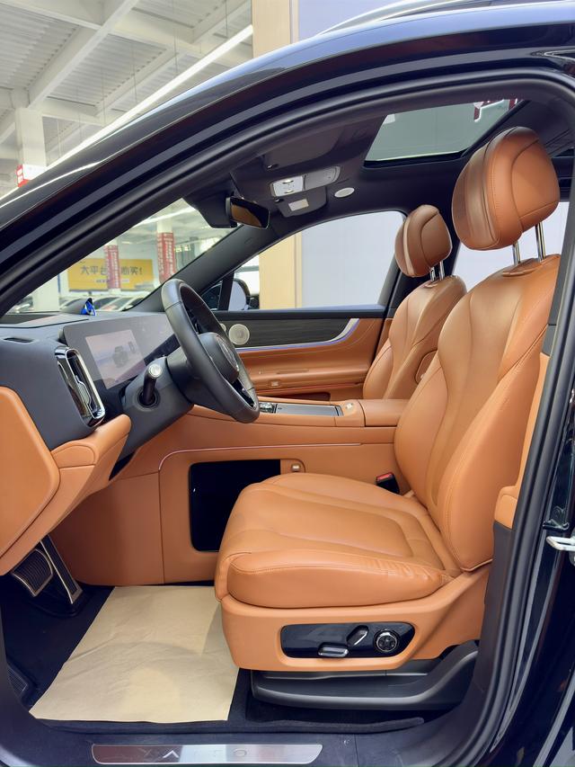 Certificated Pre-Owned Wenjie M9 2024 Extended Range Max Six-Seater Version -u22025047