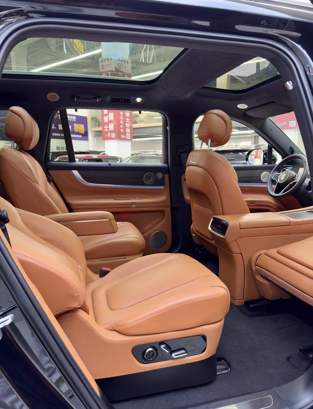 Certificated Pre-Owned Wenjie M9 2024 Extended Range Max Six-Seater Version -u22025047