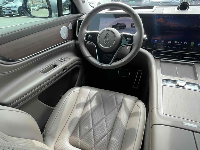 Certificated Pre-Owned Seres Auto Wenjie M9 2024 Extended-Range Ultra Five-Seater Edition -u21683366