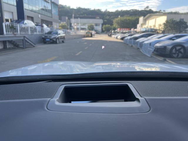 Certificated Pre-Owned Wenjie M5 2022 Extended-Range Four-Wheel Drive Performance Edition -u21714917