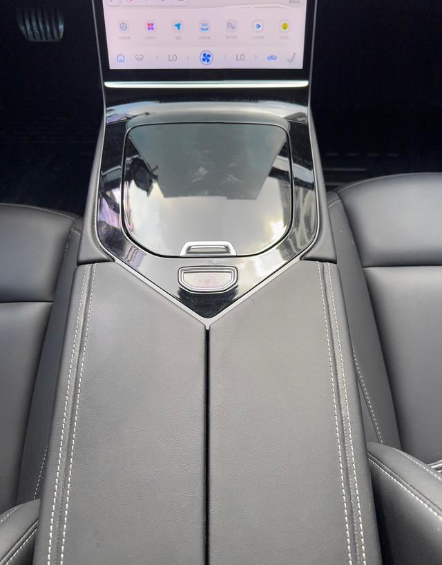 Certificated Pre-Owned Hozon Auto Nezha S 2022 Extended-Range Version 1160 Small Edition -u20653076