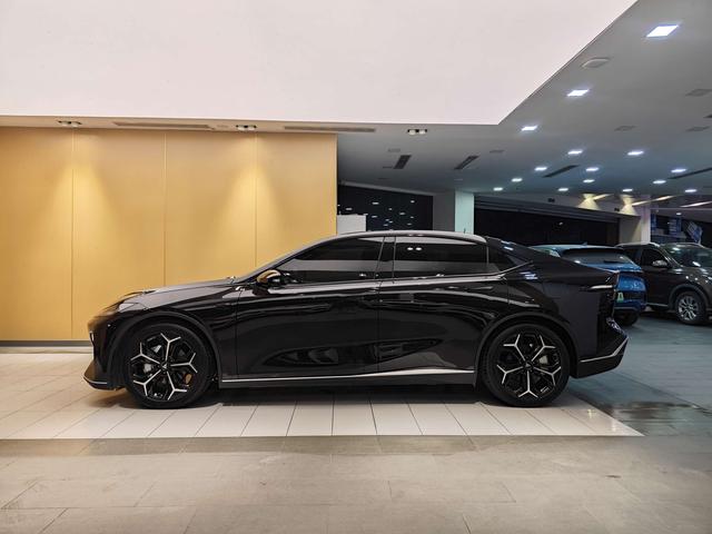 Certificated Pre-Owned Deepal SL03 2024 200 Max 2nd Anniversary Black Gold Knight Edition -u22076073