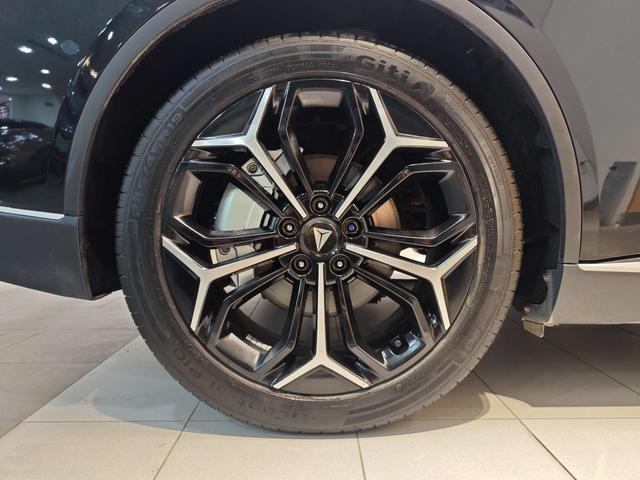 Certificated Pre-Owned Deepal SL03 2024 200 Max 2nd Anniversary Black Gold Knight Edition -u22076073