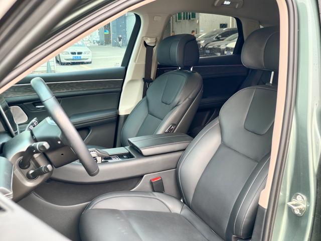 Certificated Pre-Owned Wenjie M5 2022 Extended-Range Four-Wheel Drive Ultimate Edition -u22008648